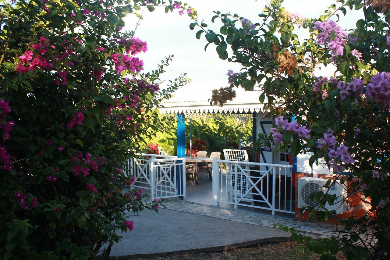 Le Moulin De La Baie Piscine Vue Mer Le Moule Esterno foto