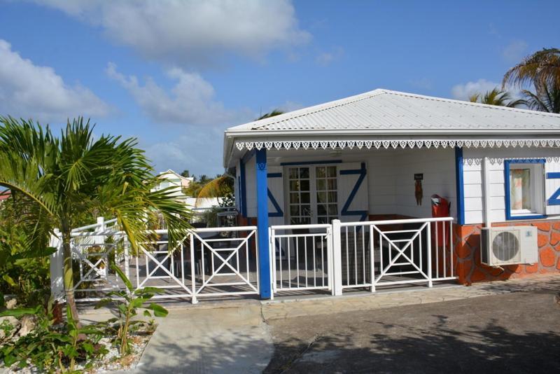 Le Moulin De La Baie Piscine Vue Mer Le Moule Esterno foto